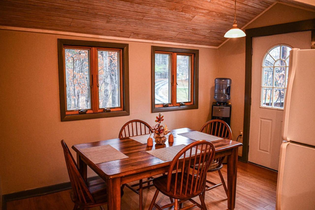 Brook Road Cabin Goshen Екстериор снимка